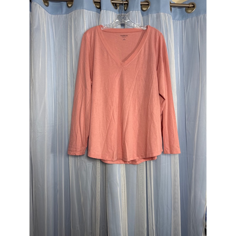 Torrid T-Shirt Womens 1 Classic Fit Pink V-Neck Long Sleeve EUC